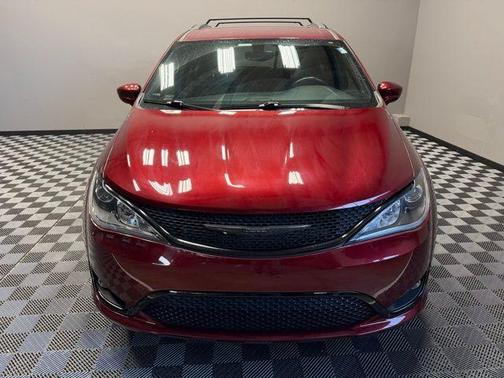 2020 Chrysler Pacifica Launch Edition