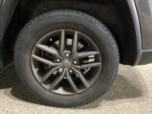 2016 Jeep Grand Cherokee Laredo