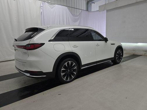 2024 Mazda CX-90 PHEV Premium