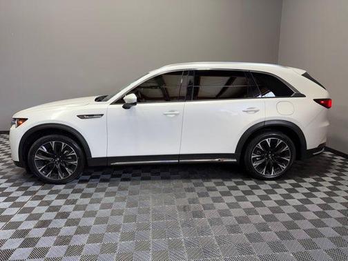 2024 Mazda CX-90 PHEV Premium