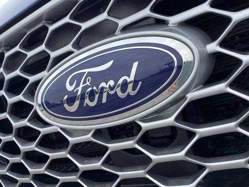 Blue Metallic 2024 Ford Edge SEL