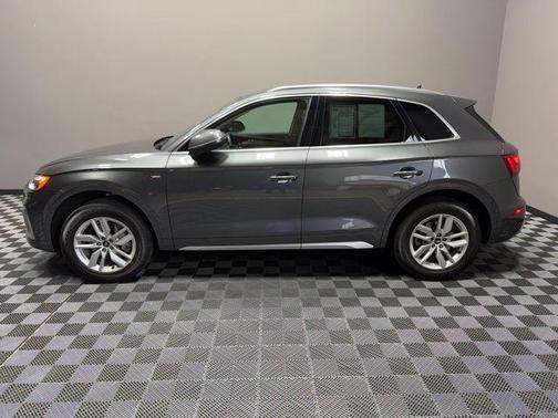 2022 Audi Q5 45 S line quattro Premium