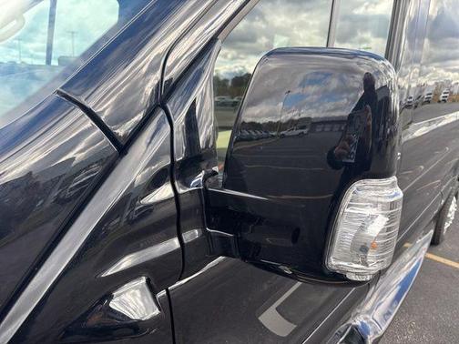 2025 Ford Transit-250 148 WB Medium Roof Cargo