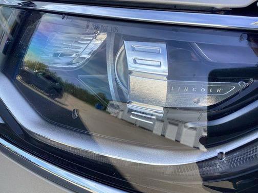 White Gold Metallic 2017 Lincoln MKX Select