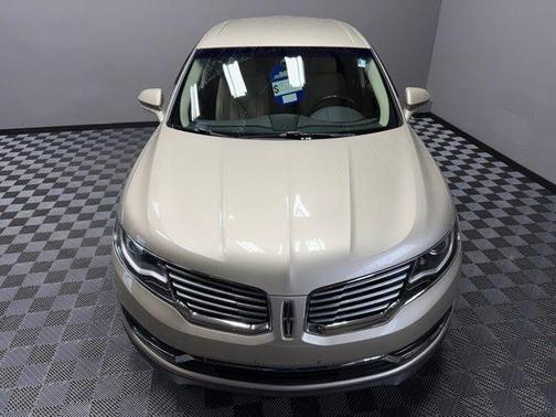 Palladium White Gold Metallic 2017 Lincoln MKX Select