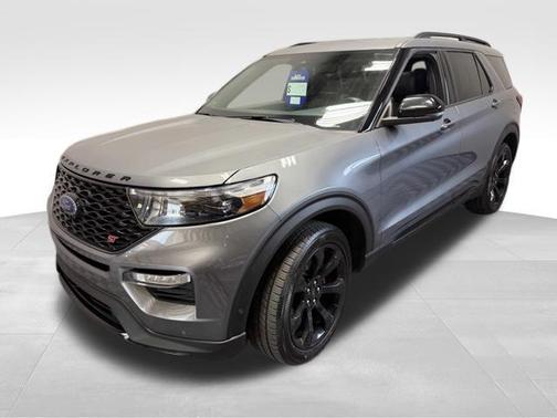 Gray Metallic 2022 Ford Explorer ST