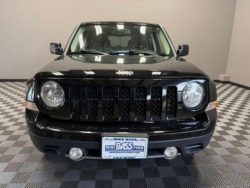 Black Clearcoat 2016 Jeep Patriot Latitude