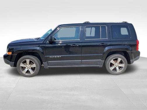 Black Clearcoat 2016 Jeep Patriot Latitude