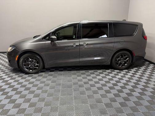 2018 Chrysler Pacifica Touring Plus