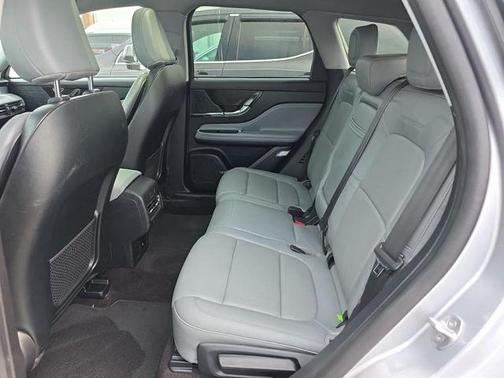 Silver Radiance 2021 Lincoln Corsair Standard