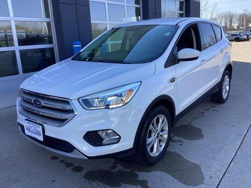 Oxford White 2019 Ford Escape SE