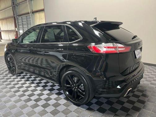 2024 Ford Edge ST