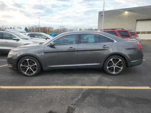 2015 Ford Taurus SEL