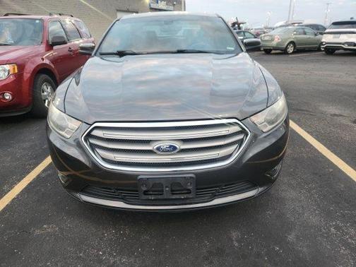 2015 Ford Taurus SEL