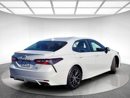 2023 Toyota Camry 