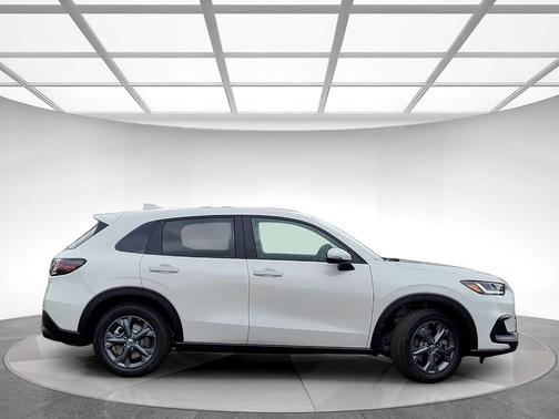 Platinum 2026 Honda HR-V LX
