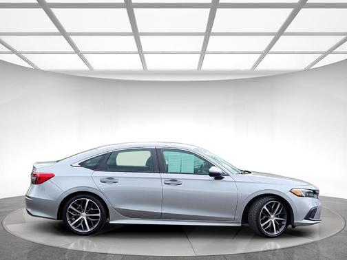 2022 Honda Civic Touring