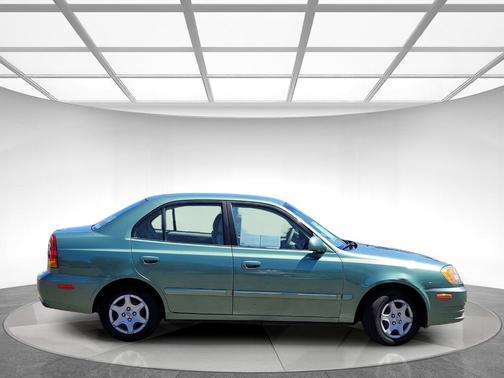 2005 Hyundai Accent GLS