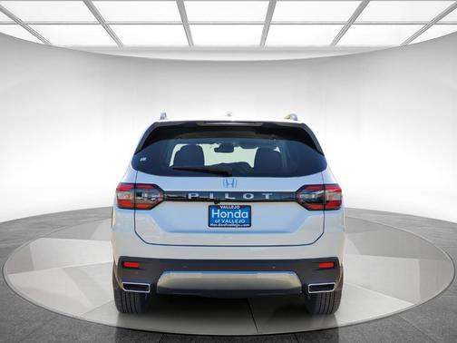 White Diamond Pearl 2026 Honda Pilot EX-L