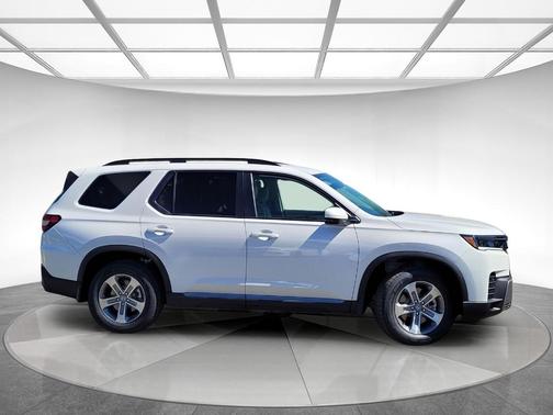 White Diamond Pearl 2026 Honda Pilot EX-L