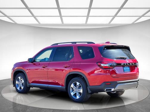 Radiant Red Metallic II 2026 Honda Pilot EX-L