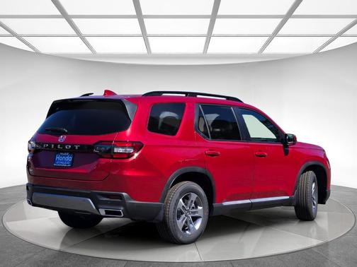 Radiant Red Metallic II 2026 Honda Pilot EX-L