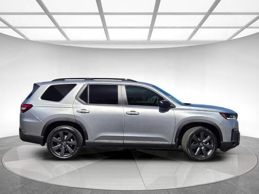 Solar Silver Metallic 2026 Honda Pilot Sport