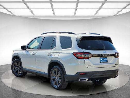2025 Honda Pilot Sport
