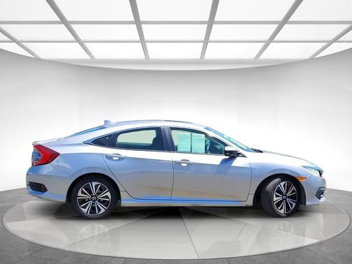 Lunar Silver Metallic 2016 Honda Civic EX-T