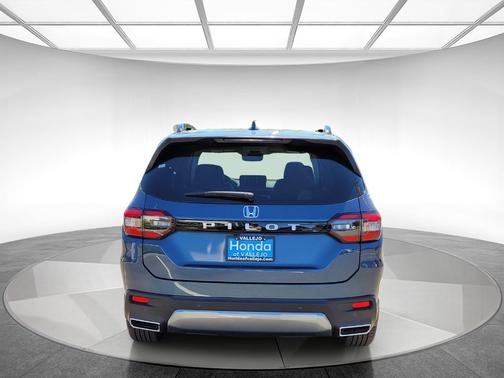 Smoke 2026 Honda Pilot EX-L