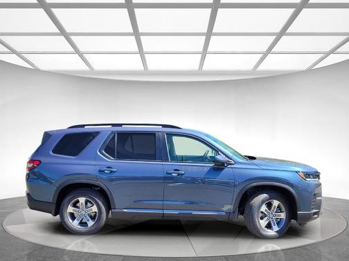 Smoke 2026 Honda Pilot EX-L