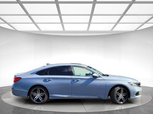 2022 Honda Accord Hybrid Touring