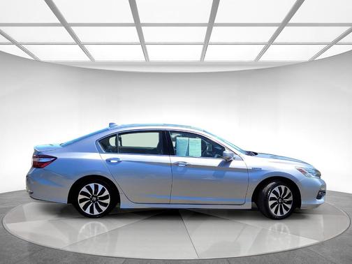 2017 Honda Accord Hybrid Touring