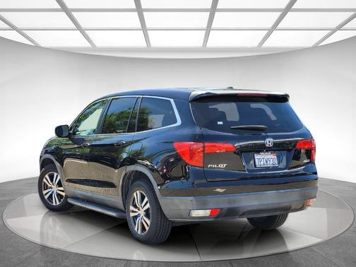 Crystal Black Pearl 2016 Honda Pilot EX-L