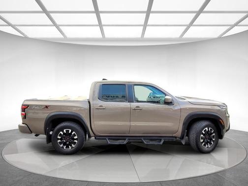 2022 Nissan Frontier PRO-X
