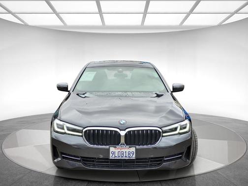 2022 BMW 530 i