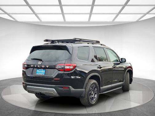 2026 Honda Pilot TrailSport
