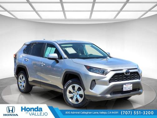 2022 Toyota RAV4 LE
