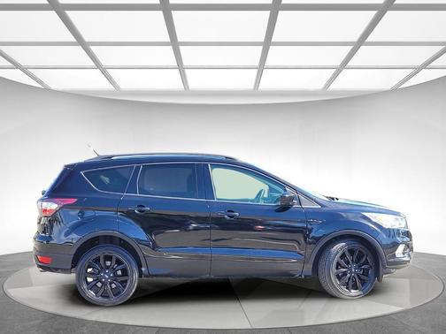 Shadow Black 2017 Ford Escape SE