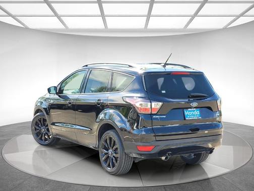 Shadow Black 2017 Ford Escape SE