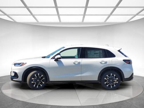 Platinum White Pearl 2026 Honda HR-V EX-L