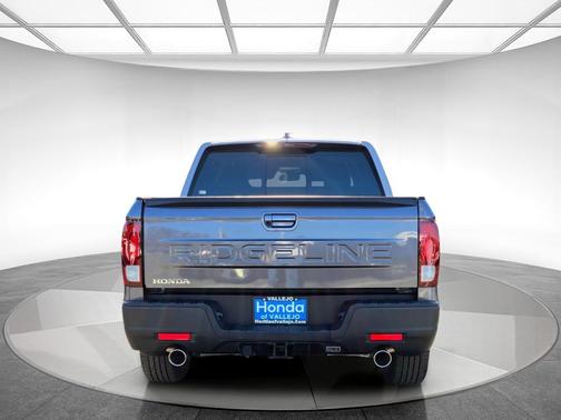 Modern Steel Metallic 2026 Honda Ridgeline RTL