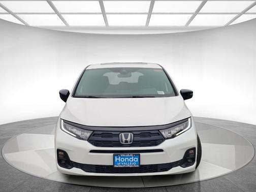 Platinum White Pearl 2026 Honda Odyssey Sport-L