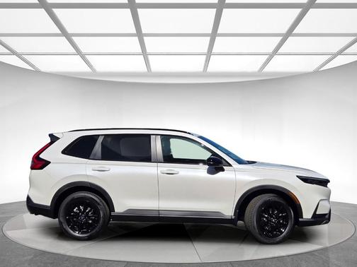 Platinum White Pearl 2026 Honda CR-V Hybrid Sport-L
