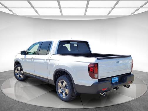 Platinum White Pearl 2026 Honda Ridgeline RTL