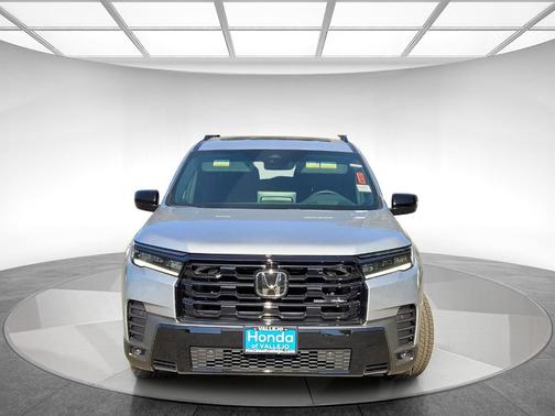 Solar Silver Metallic 2026 Honda Pilot Black Edition