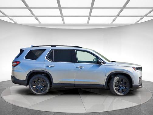 Solar Silver Metallic 2026 Honda Pilot Black Edition