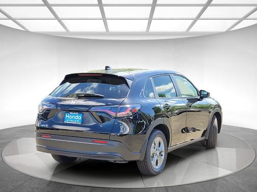 Deep Ocean Pearl 2026 Honda HR-V LX