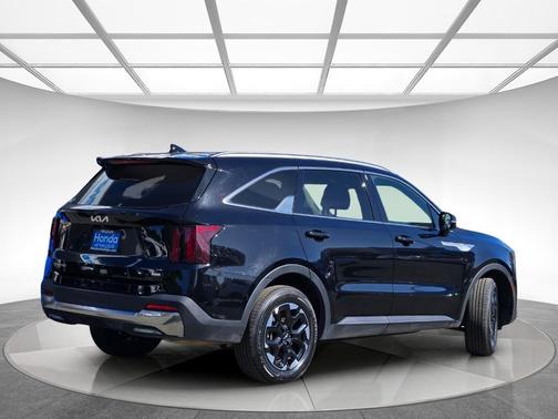 Ebony Black 2024 Kia Sorento S