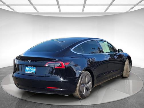 2019 Tesla Model 3 Standard Range Plus
